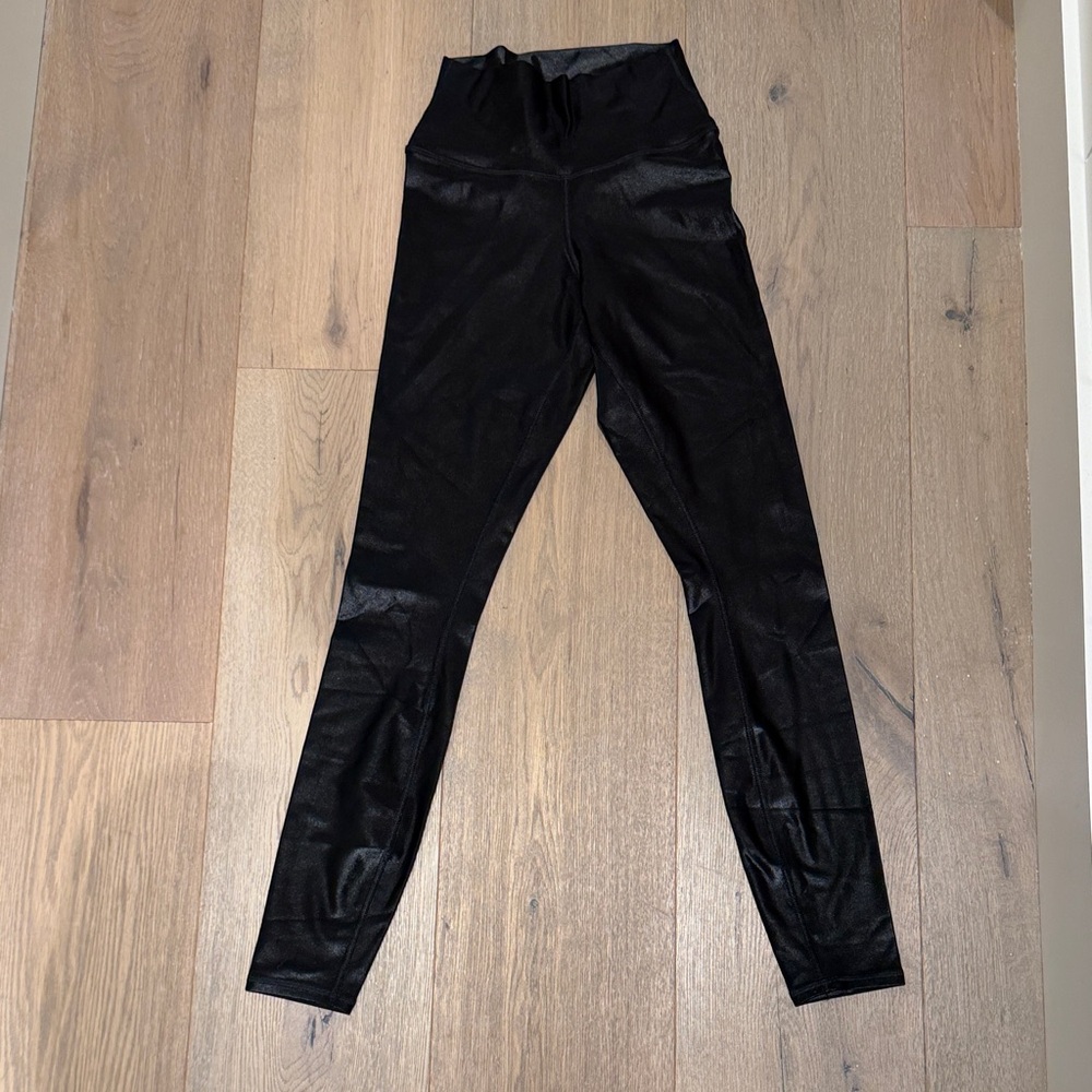 Alo Black Shiny Leggings